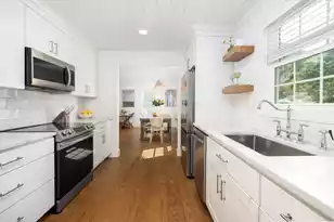 1507 Village Square, Mount Pleasant, SC 29464 - Photo 12