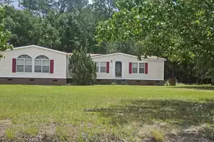 215 Walker St, Walterboro, SC 29488 - Photo 2