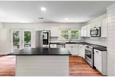 1842 Gippy Lane, Charleston, SC 29407 - Photo 8