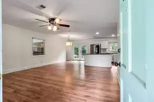1842 Gippy Ln, Charleston, SC 29407 - Photo 4