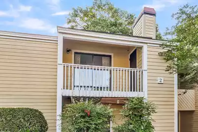 1054 Anna Knapp Boulevard #2E, Mount Pleasant, SC 29464 - Photo 4