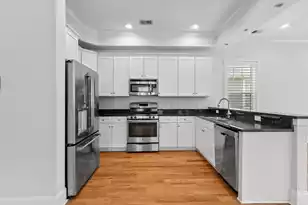 4 St Margaret St, Charleston, SC 29403 - Photo 18