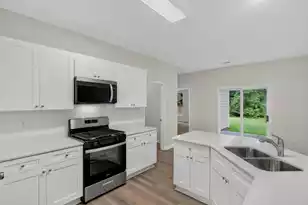 180 Hainsworth Dr, North Charleston, SC 29418 - Photo 10