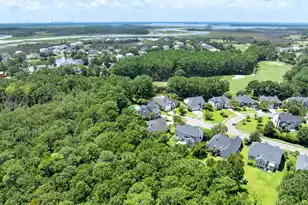1425 Oakhurst, Mount Pleasant, SC 29466 - Photo 36