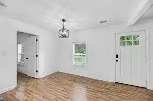 525 Richardson Ave E, Summerville, SC 29485 - Photo 4