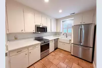 170 Queen Street, Charleston, SC 29401 - Photo 2