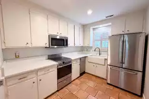 170 Queen St, Charleston, SC 29401 - Photo 2