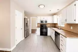 237 Smithfield Ave, Summerville, SC 29485 - Photo 10
