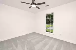 387 Springview Ln, Summerville, SC 29485 - Photo 10