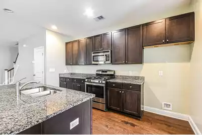 1055 Ashley Garden Boulevard, Charleston, SC 29414 - Photo 2