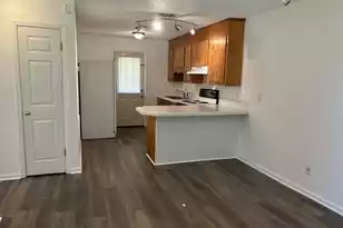 109 Tupperway Dr, Summerville, SC 29483 - Photo 2