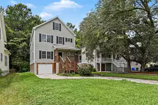 1911 Chestnut Oak Ln, Charleston, SC 29414 - Photo 2