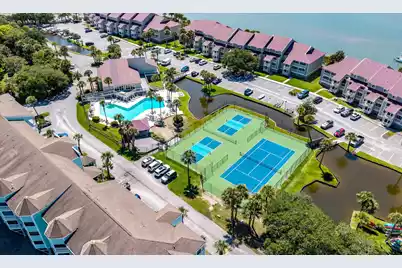 4 Mariners Cay Drive W, Folly Beach, SC 29439 - Photo 20