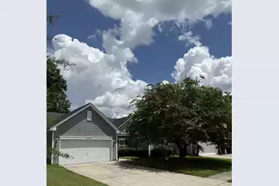 3382 Middlesboro Avenue, Summerville, SC 29485 - Photo 1