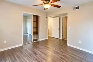 1054 Anna Knapp #Apt 6B, Mount Pleasant, SC 29464 - Photo 2