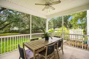 421 Woodland Shores Rd, Charleston, SC 29412 - Photo 16