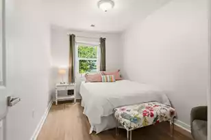 37 F St #B, Charleston, SC 29403 - Photo 16