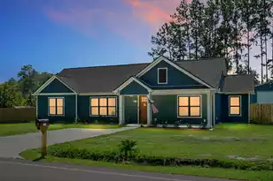 129 Estates Dr, Walterboro, SC 29488 - Photo 1