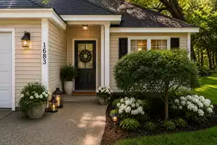 1683 Pierpont Ave, Charleston, SC 29414 - Photo 4