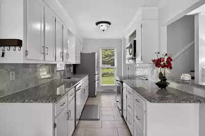 27 Westside Drive, Charleston, SC 29412 - Photo 10