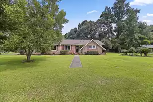 407 Rose Ln, Summerville, SC 29485 - Photo 1