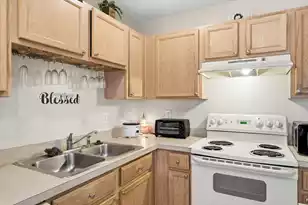 1201 Elm Hall Cir, Summerville, SC 29483 - Photo 8