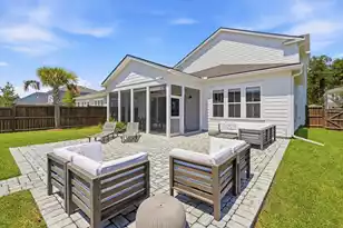 393 Oak Park St, Summerville, SC 29486 - Photo 32