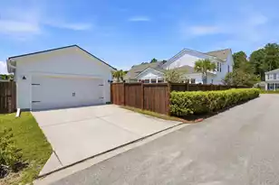 393 Oak Park St, Summerville, SC 29486 - Photo 34
