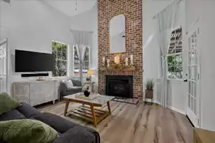 2452 Fulford Ct, Mount Pleasant, SC 29466 - Photo 1