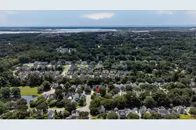 2452 Fulford Court, Mount Pleasant, SC 29466 - Photo 8