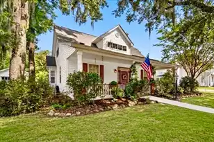 2452 Fulford Ct, Mount Pleasant, SC 29466 - Photo 4