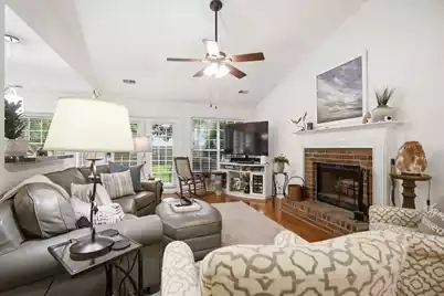 743 Lavalier Square, Mount Pleasant, SC 29464 - Photo 6