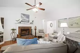 743 Lavalier Square, Mount Pleasant, SC 29464 - Photo 4