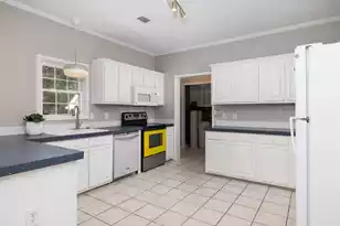 1519 Rifle Range Rd, Mount Pleasant, SC 29464 - Photo 12