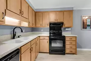 107 McDuffie Ct, Summerville, SC 29486 - Photo 6