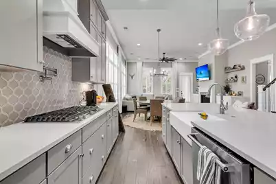 2671 Fountainhead Way, Mount Pleasant, SC 29466 - Photo 8