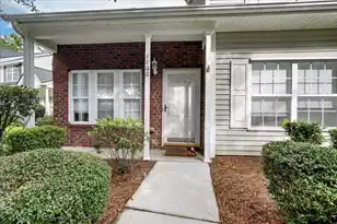1100 Pine Bluff Dr, Summerville, SC 29483 - Photo 2