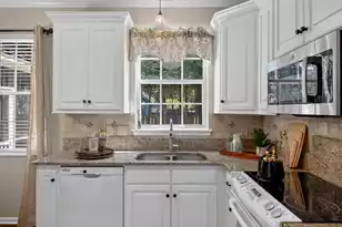 111 Bonneau Ct, Summerville, SC 29485 - Photo 18