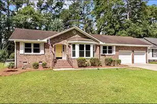104 Blue Heron Dr, Summerville, SC 29485 - Photo 2