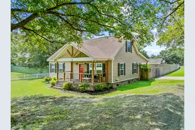 215 Main Street W, Moncks Corner, SC 29461 - Photo 1