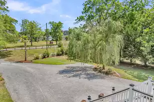 8476 Bottlenose Ct, Edisto Island, SC 29438 - Photo 4