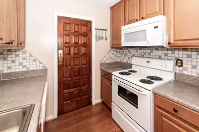 8425 Deerwood Drive, North Charleston, SC 29406 - Photo 14
