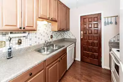 8425 Deerwood Drive, North Charleston, SC 29406 - Photo 16