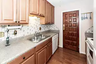 8425 Deerwood Dr, North Charleston, SC 29406 - Photo 16