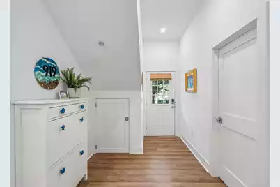 919 Ashley Avenue E, Folly Beach, SC 29439 - Photo 6