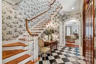 44 Wentworth St, Charleston, SC 29401 - Photo 6