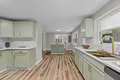 2450 Taylor Street, North Charleston, SC 29406 - Photo 2