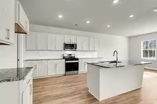 240 Hungerford Dr, Summerville, SC 29486 - Photo 10