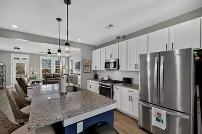 686 Blueway Avenue, Summerville, SC 29486 - Photo 10