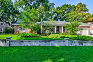 683 Highwood Cir, Charleston, SC 29412 - Photo 1